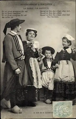 Ak De Concarneau a Pont Aven Finistère, La Danse, la Gavotte, Bretonische Trachten