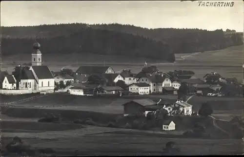 Foto Ak Tacherting im Chiemgau in Oberbayern, Panorama vom Ort