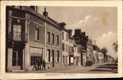 Ak Grandvilliers Oise, Rue d'Amiens