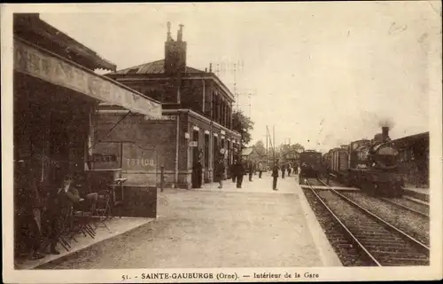 Ak Sainte Gauburge Orne, Interieur de la Gare, Eisenbahn