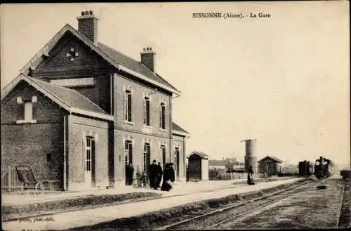 Ak Sissonne Aisne Frankreich, La Gare, Eisenbahn