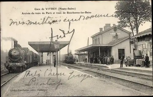 Ak Vitrey sur Mance Haute Saone, Arrivee du train de Paris et train de Boubonne les Bains, Eisenbahn