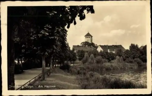 Ak Szczytno Ortelsburg Ostpreußen, Partie am Haussee, Kirchturm