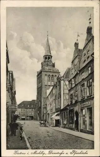 Ak Güstrow in Mecklenburg, Domstraße und Pfarrkirche, Zur guten Quelle