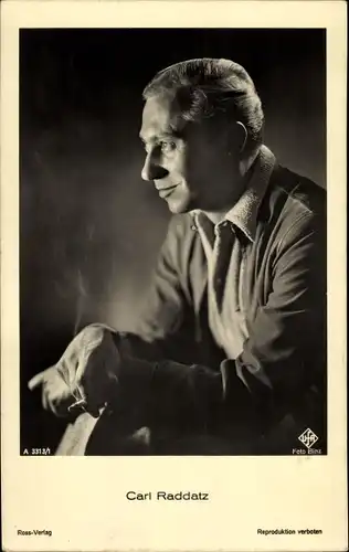 Ak Schauspieler Carl Raddatz, Ross Verlag 3313 1, UFA, Seitenportrait