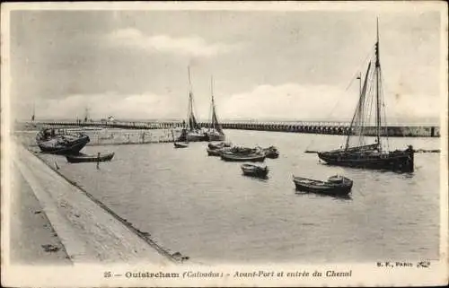 Ak Ouistreham Calvados, Avant-Port et Entree du Chenal