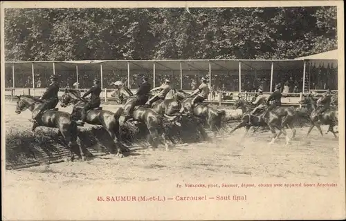 Ak Saumur Maine et Loire, Caroussel, Saut final