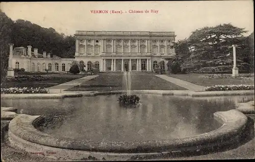 Ak Vernon Eure, Château de Bizy, fontaine, parc