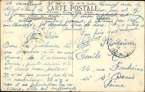 Ak Angoulême Charente, La Place des Halles Centrales