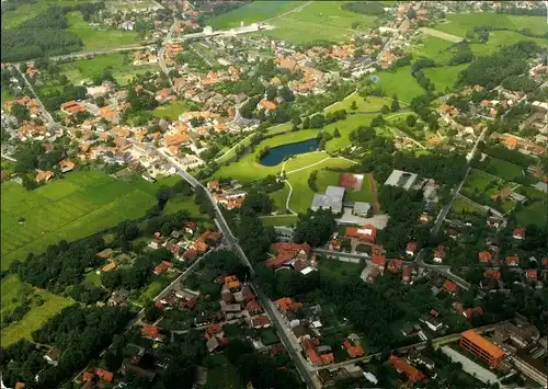 Ak Hermannsburg Südheide in der Lüneburger Heide, Fliegeraufnahme vom Ort