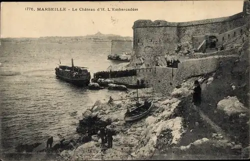Ak Marseille Bouches du Rhône, Le Chateau, L'Embarcadere