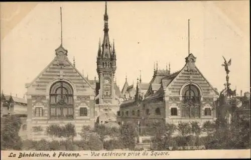 Ak Fécamp Seine Maritime, La Benedictine, Vue exterieure prise du Square