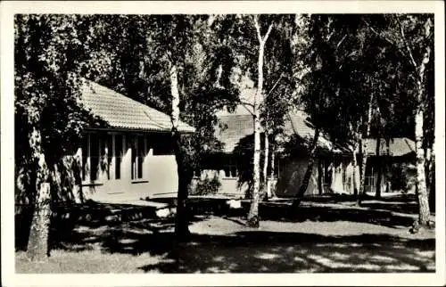 Foto Ak Wustermark in Brandenburg, Olympisches Dorf, Wohnhäuser im Birkenwald