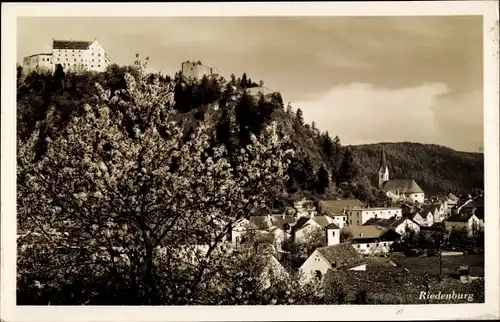 Ak Riedenburg in Niederbayern, Altmühltal, Teilansicht, Schloss