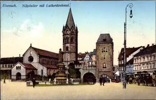 Ak Eisenach Thüringen, Partie am Nikolaitor mit Lutherdenkmal