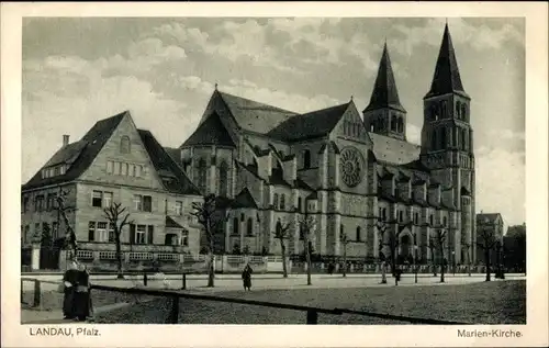 Ak Landau in der Pfalz, Ansicht der Marienkirche, kahle Bäume