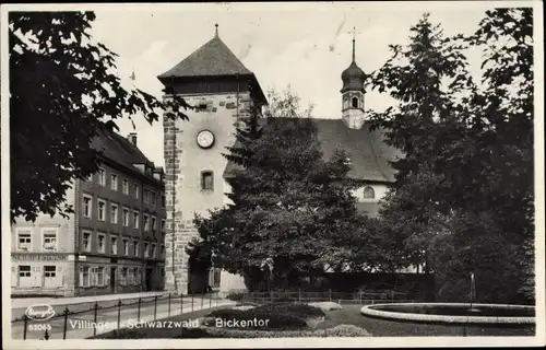 Ak Villingen im Schwarzwald, Bickentor, Anlagen, Springbrunnen