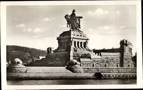 Ak Koblenz am Rhein, Deutsches Eck, Kaiser Wilhelm Denkmal