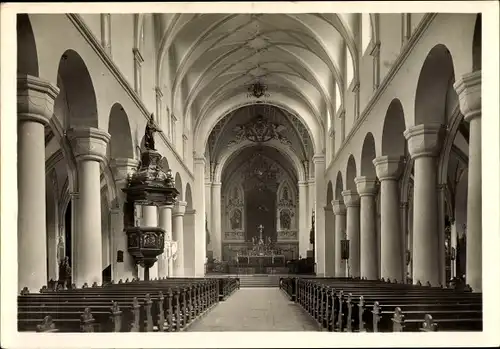 Ak Konstanz am Bodensee, Münster, Mittelschiff und Chor