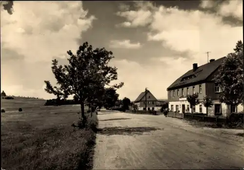 Ak Neuhausen im Erzgebirge, Straßenpartie, Hotel Kammbaude, Dachsbaude, Schwartenberg