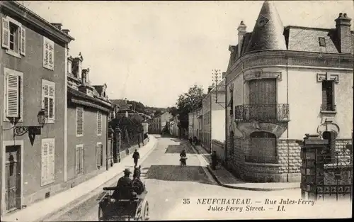 Ak Neufchâteau Lothringen Vosges, Rue Jules Ferry