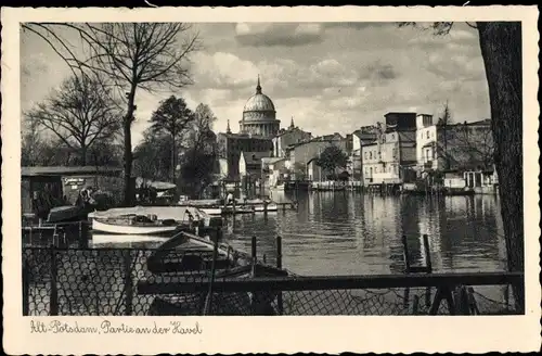 Ak Potsdam a.d. Havel, Kanalpartie mit Blick auf die Stadt und Nikolaikirche