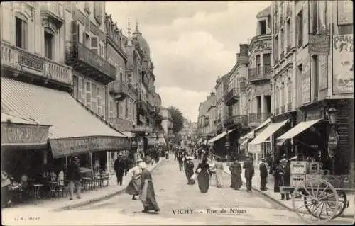 Ak Vichy Allier, Rue de Nimes