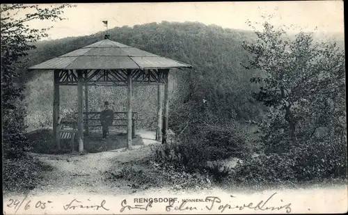 Ak Rengsdorf im Westerwald, Nonnenley, Pavillon, Mann auf Bank