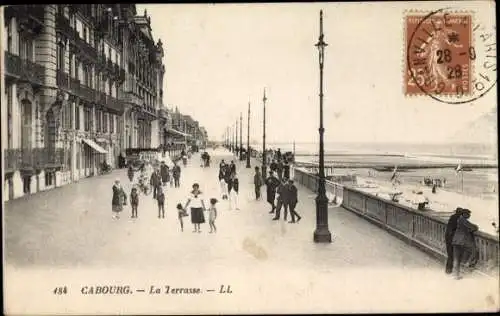 Ak Cabourg Calvados, La Terrasse