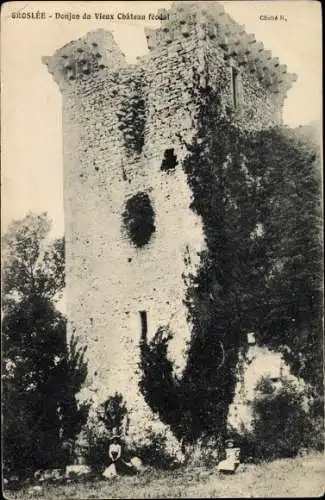 Ak Groslée Ain, Donjon du Vieux Chateau feodal