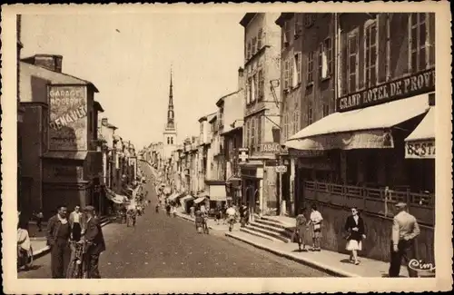 Ak Villefranche sur Saône Rhône, Rue Nationale, Grand Hotel, Kirchturm, Renault