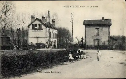 Ak Montataire Oise, la Gare, Bahnhofspartie