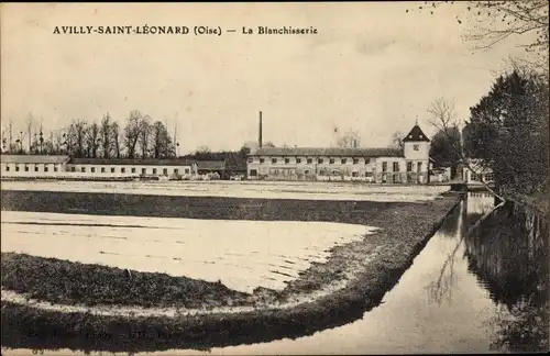 Ak Avilly Saint Léonard Oise, la Blanchisserie, Bleiche, Stoffbahnen, Betriebsgebäude