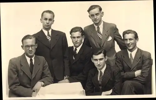 Foto Ak Augsburg in Schwaben, Abiturienten, Foto