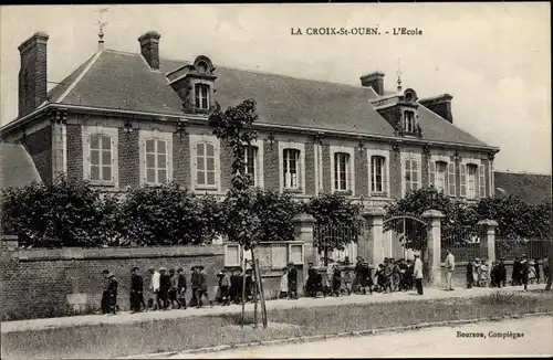 Ak La Croix St Ouen Oise, l'École, Enfants