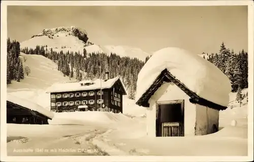 Ak Hirschegg Mittelberg im Kleinwalsertal Vorarlberg, Auenhütte, Winterlandschaft