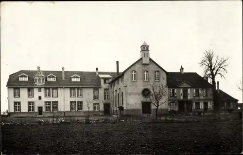 Foto Ak Altenstadt in Hessen, Kirche?