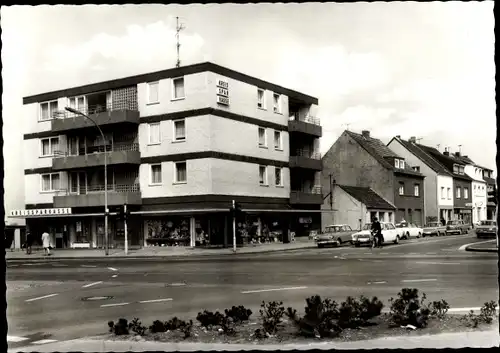 Ak Übach Palenberg Nordrhein Westfalen, Roermonder Straße Ecke Brünestraße, Kreissparkasse