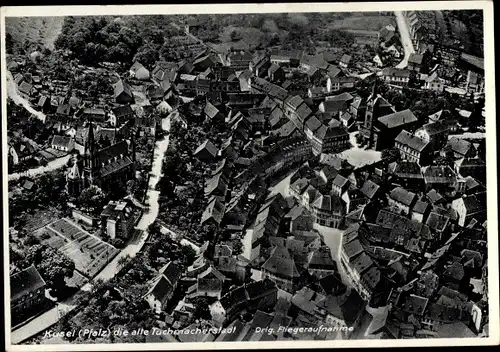 Ak Kusel in der Pfalz, Luftaufnahme mit Kirchen, Ortskern