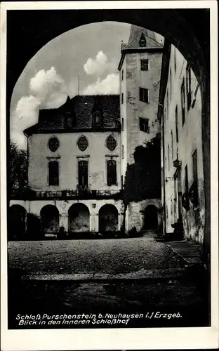 Ak Neuhausen im Erzgebirge, Schloss Purschenstein, Innerer Schlosshof