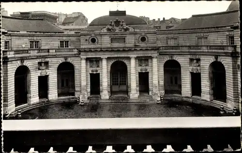 Ak Paris, La Monnaie, La Cour d'Honneur