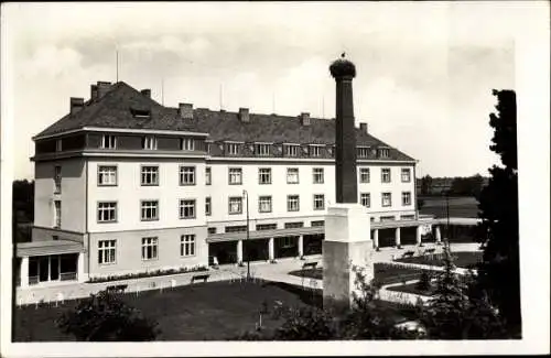 Ak Lázně Bohdaneč Bohdanetsch Region Pardubice, Gebäude, Storchennest