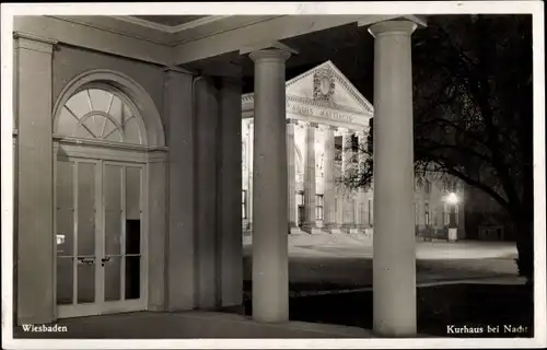 Ak Wiesbaden in Hessen, Kurhaus bei Nacht