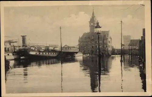 Ak Köln am Rhein, Hochwasser 1920, Dampfer, Rathaus