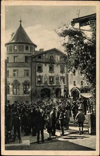 Ak Berchtesgaden, Blick auf den Marktplatz Sonntags