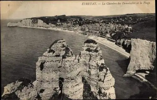 Ak Étretat Seine Maritime, La Chambre des Demoiselles, La Plage