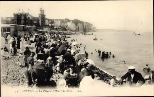 Ak Dieppe Seine Maritime, La Plage a l'Heure du Bain