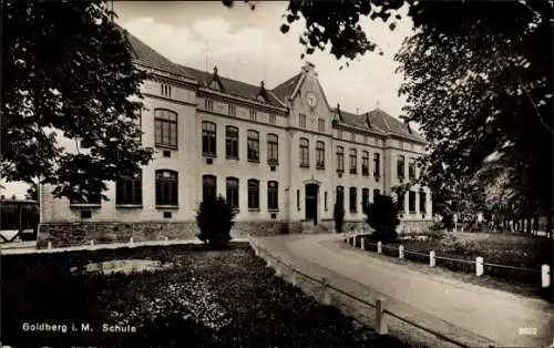 Ak Goldberg in Mecklenburg, Schule