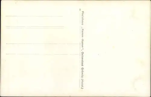 Foto Ak Ostseebad Grömitz in Holstein, Gruppenaufnahme von Besuchern