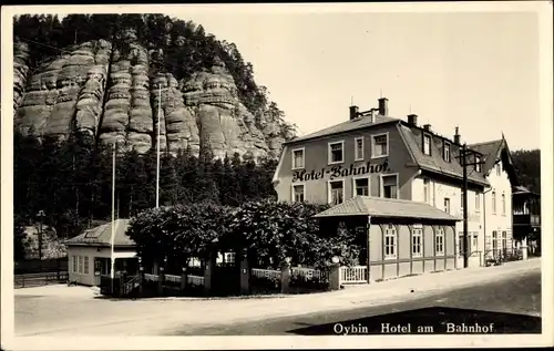 Ak Oybin b. Zittau Lausitz, Hotel am Bahnhof